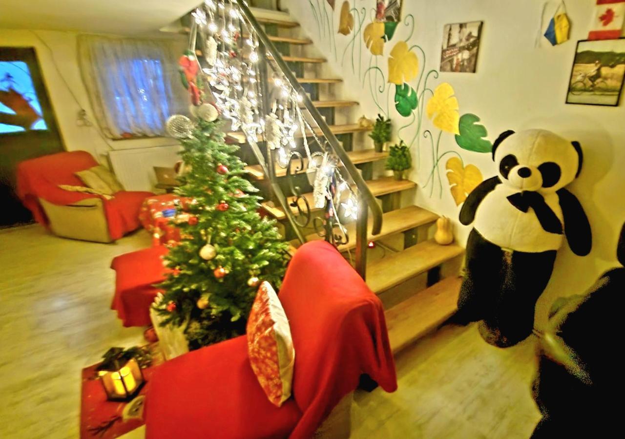 Happy Pandasn12 Hotel Боржоми Екстериор снимка