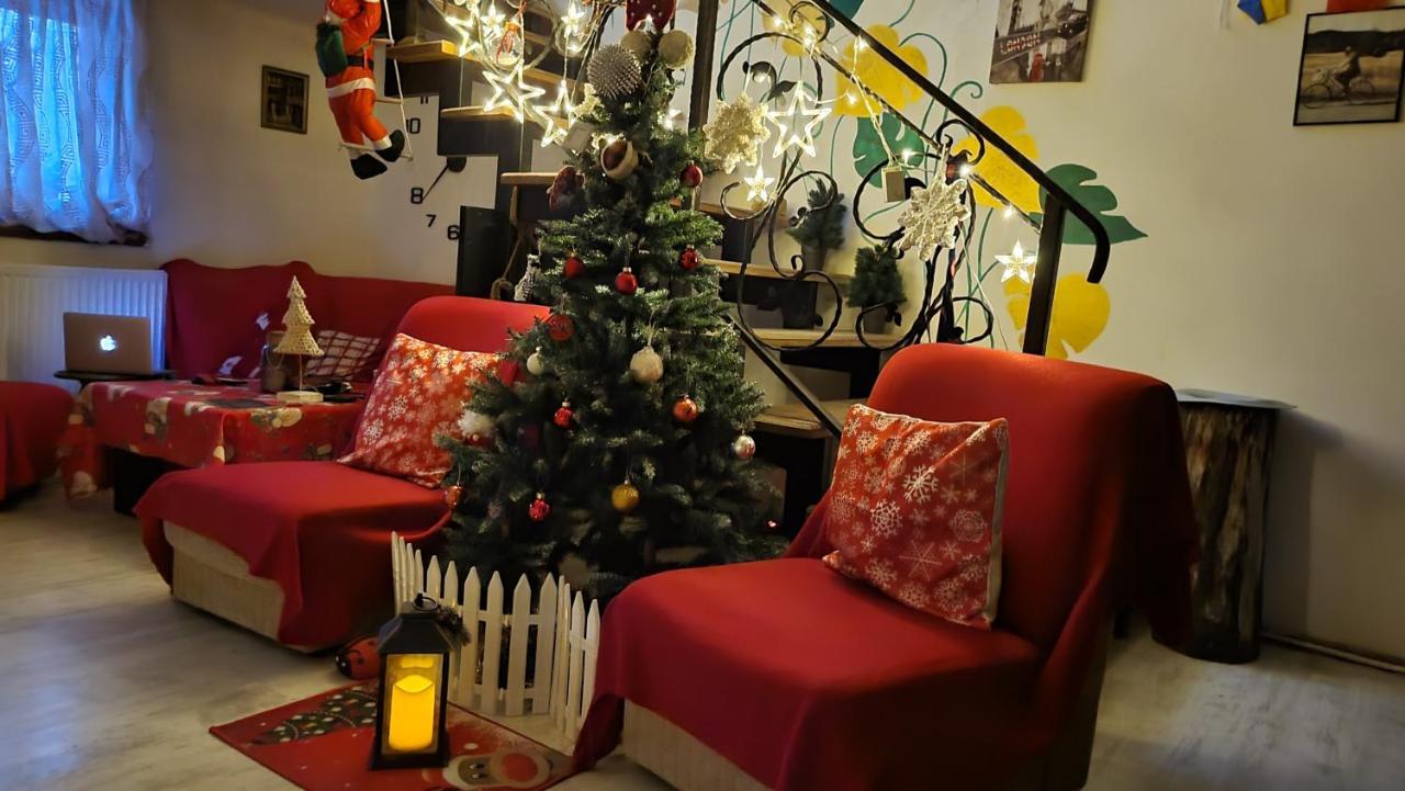 Happy Pandasn12 Hotel Боржоми Екстериор снимка