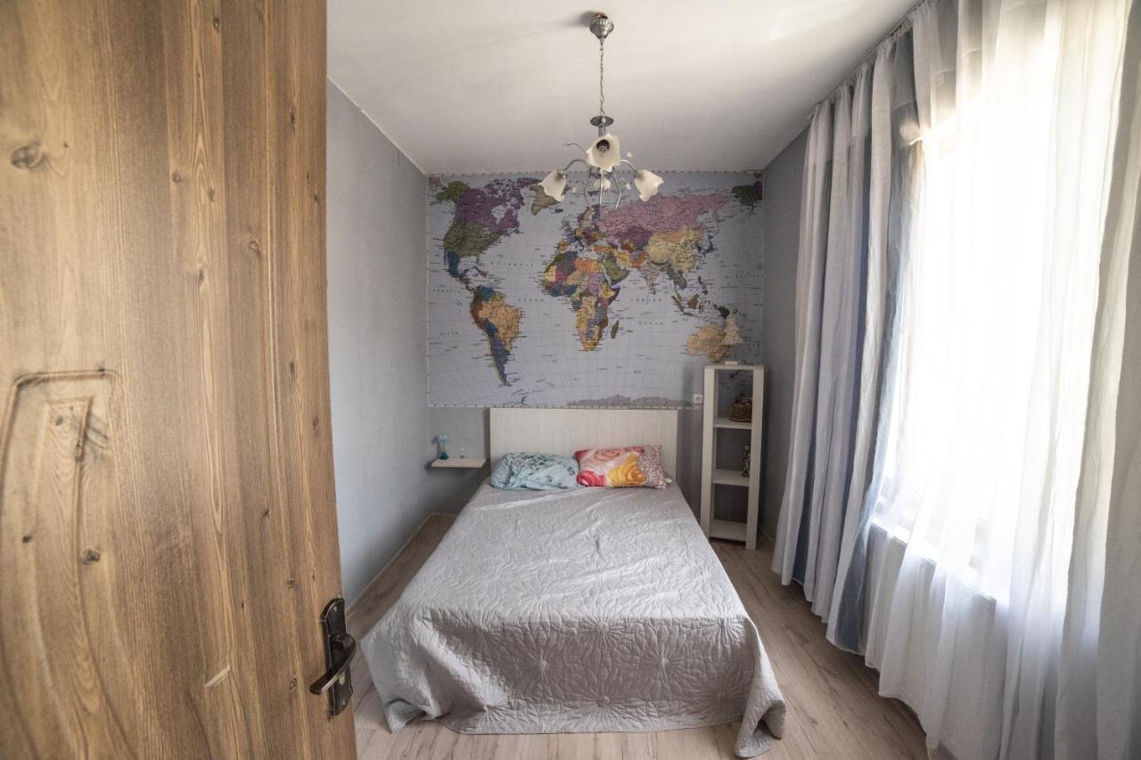 Happy Pandasn12 Hotel Боржоми Екстериор снимка